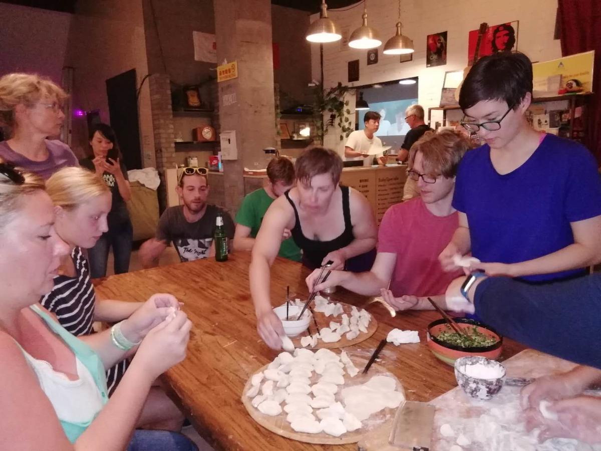 Alley Youth Hostel Xi'An Xi'an  Esterno foto